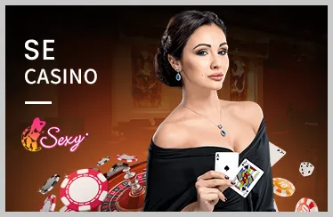 Sân cỏ bóng đá và chiến kê đá gà tượng trưng cho cá cược thể thao và đá gà tại 181bet4